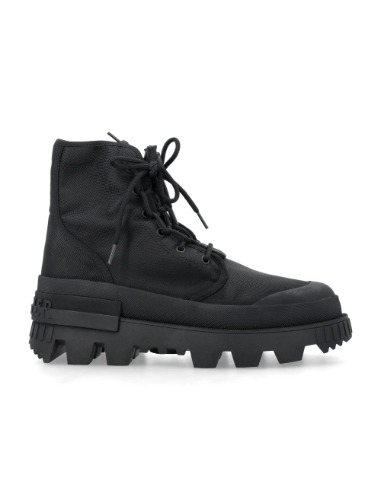 4 MONCLER HYKE DESERTYX LACE-UP BOOTS BLACK